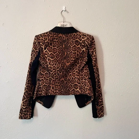 BCBGMAXAZRIA animal print blazer size XS - Picture 2 of 4